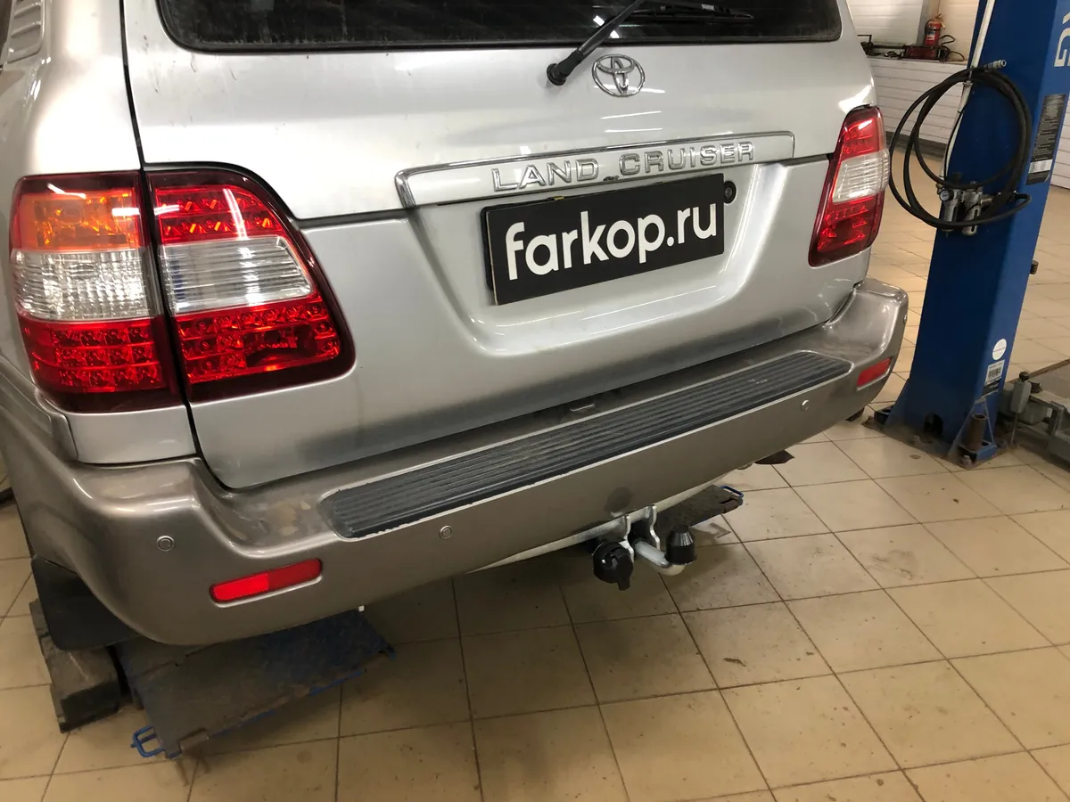 Фаркоп Galia для Toyota Land Cruiser J100 VX 1998-2008 T050A в Махачкала Фаркоп Galia для Toyota Land Cruiser J100 VX 1998-2008 T050A в Махачкала