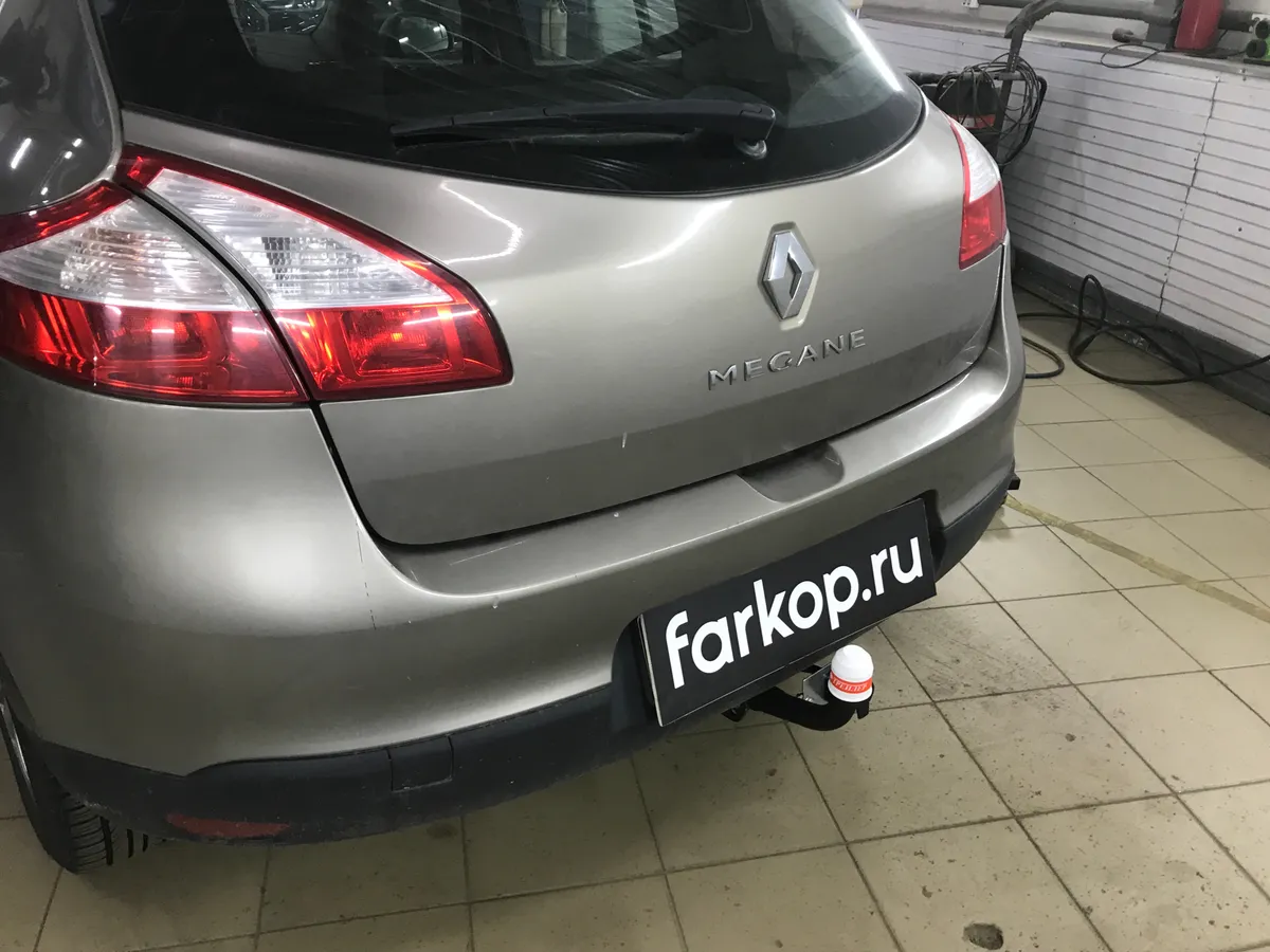 Фаркоп Трейлер для Renault Megane (5дв. хэтчбек ) 2008-2016 Арт. 9050 9050 в Махачкала
