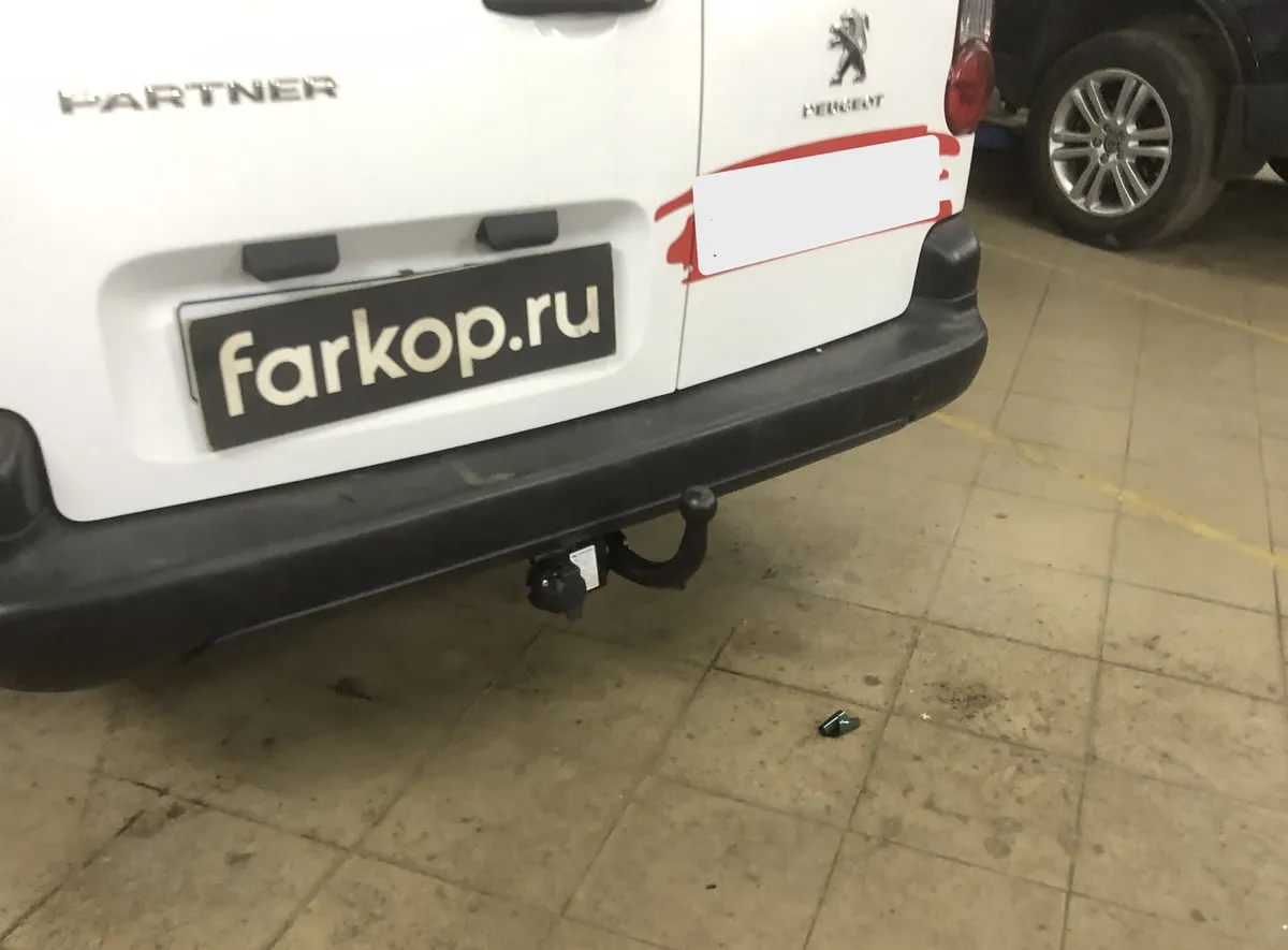 Фаркоп Steinhof для Peugeot Partner 2008-, (L2) C-015 в Махачкала Фаркоп Steinhof для Peugeot Partner 2008-, (L2) C-015 в Махачкала