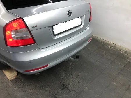Фаркоп Galia для Skoda Octavia (лифтбек, универсал, вкл. Scout) 2005-2013 S086C в Махачкала
