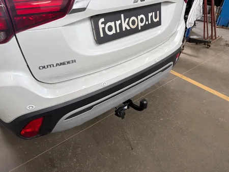 Фаркоп Berg для Mitsubishi Outlander 2012-2022 Арт. F.4013.001 F.4013.001 в Махачкала