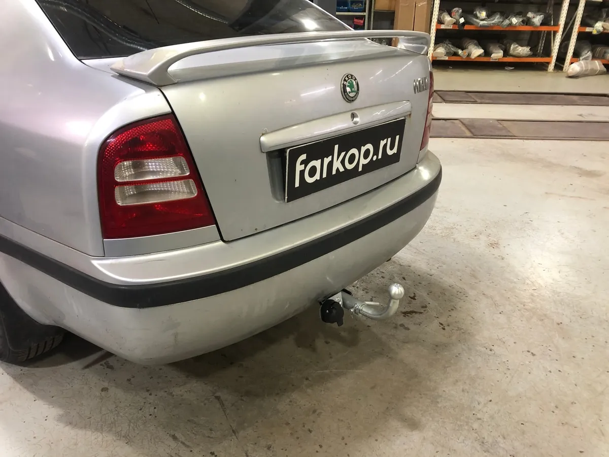 Фаркоп Лидер Плюс для Skoda Octavia Tour (лифтбек) 1996-2011 S104-BA в Махачкала