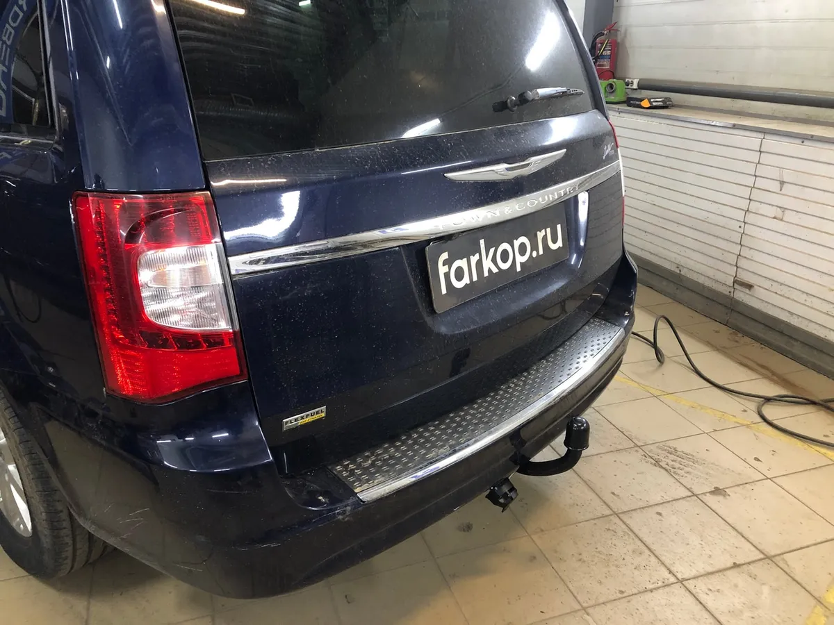 Фаркоп Steinhof для Chrysler Grand Voyager (STOWn GO) 2008-2015 C-207 в Махачкала