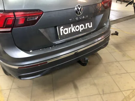 Фаркоп Galia для Volkswagen Tiguan 2017- V069V в Махачкала