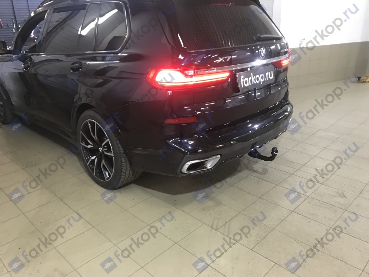 Установили фаркоп Steinhof для BMW X7 2019 г.в.