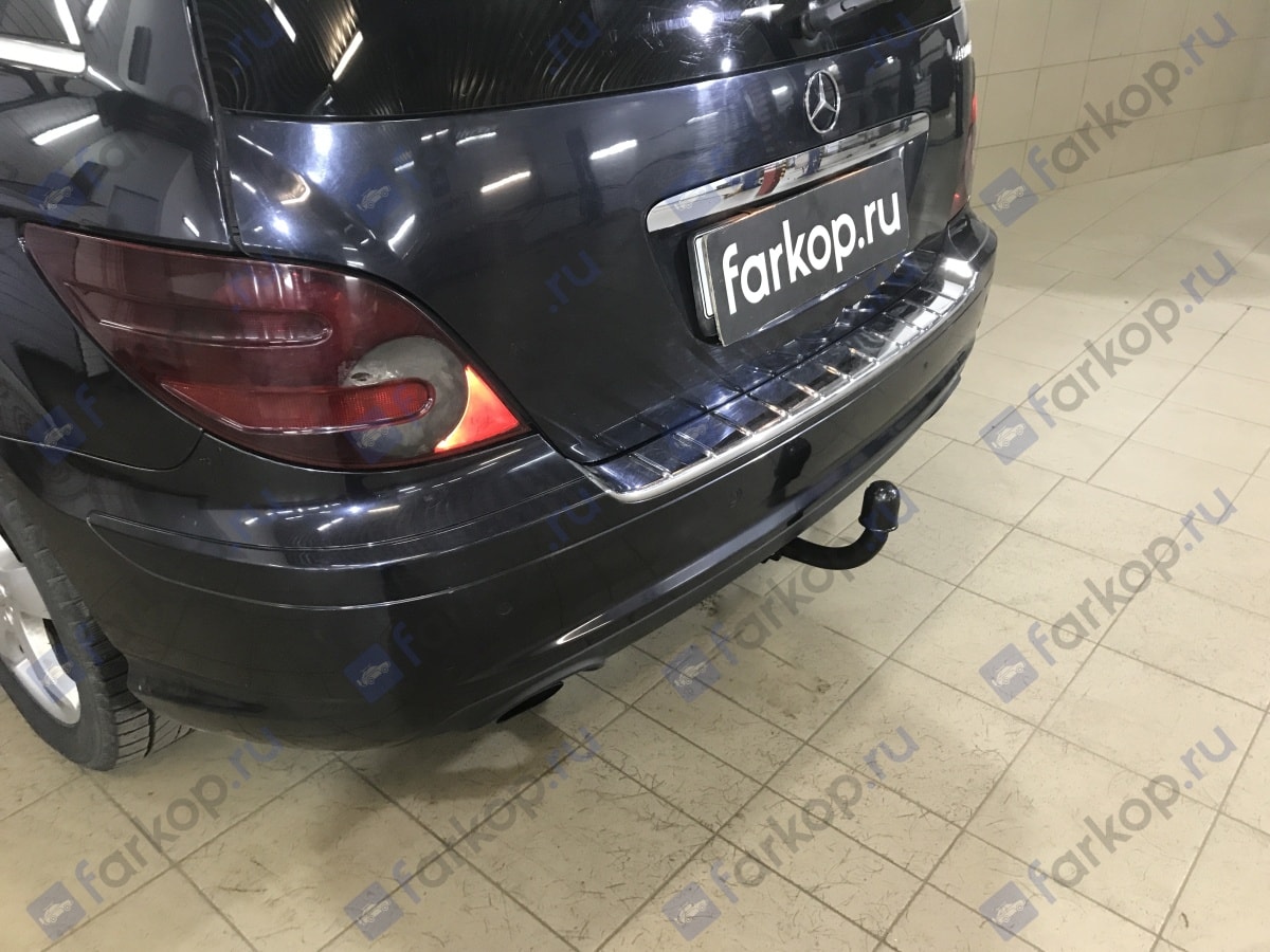 Установили фаркоп Auto-Hak для Mercedes R-class 2006-2017 г.в. Установили фаркоп Auto-Hak для Mercedes R-class 2006-2017 г.в.