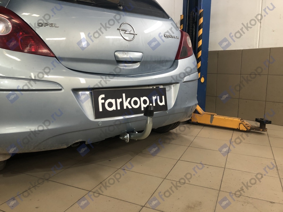 Установили фаркоп Galia для Opel Corsa 2007 г.в.