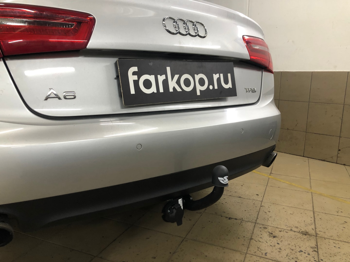 Установили фаркоп Steinhof для Audi A6 2011-2018 г. в.